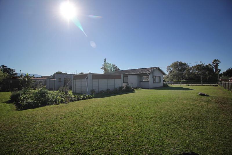 3 Bedroom Property for Sale in Klein Brak Western Cape